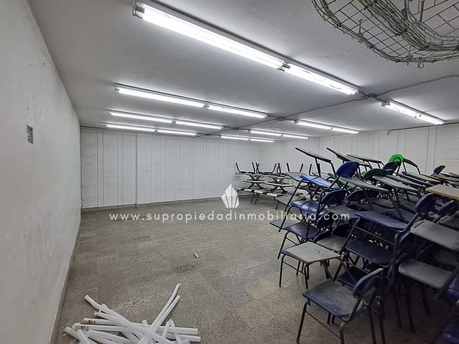 Bodega en arriendo en Prado, Medellín, 2400 m² · foto 23 de 24