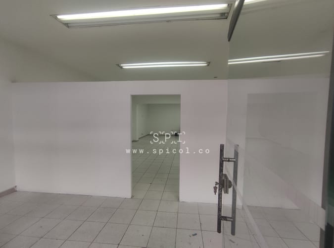 Local en arriendo en La Esmeralda, Itagüí, 100 m² · foto 4 de 13