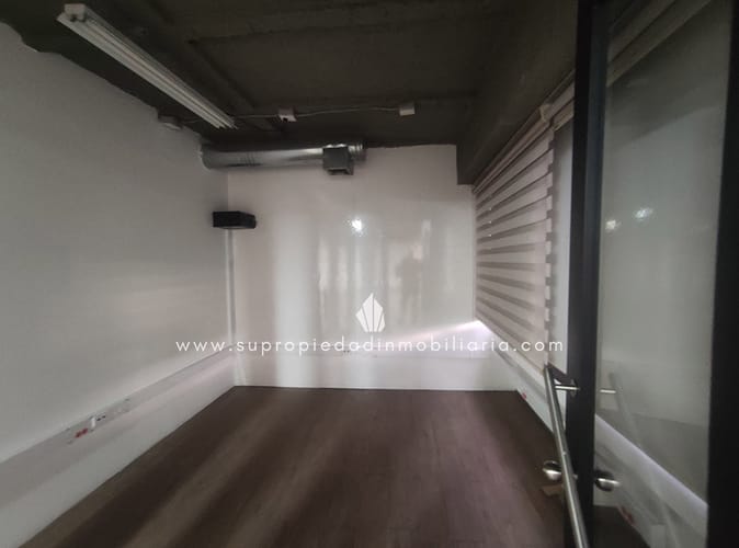 Local en arriendo en La Esmeralda, Envigado, 287 m² · foto 9 de 18