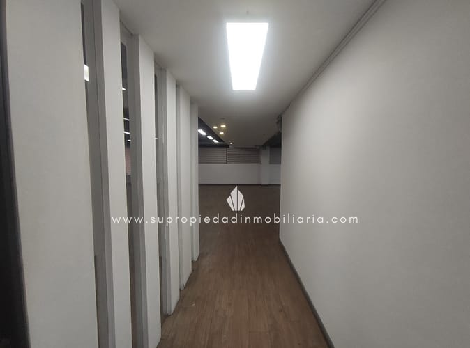 Local en arriendo en La Esmeralda, Envigado, 287 m² · foto 10 de 18