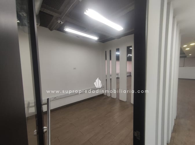 Local en arriendo en La Esmeralda, Envigado, 287 m² · foto 11 de 18