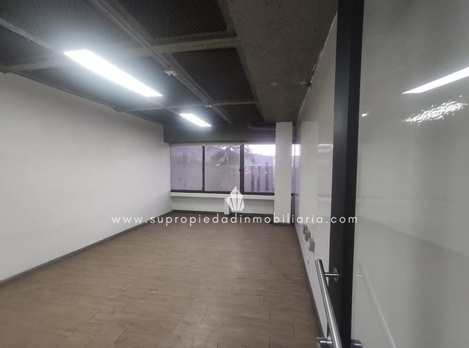 Local en arriendo en La Esmeralda, Envigado, 287 m² · foto 13 de 18