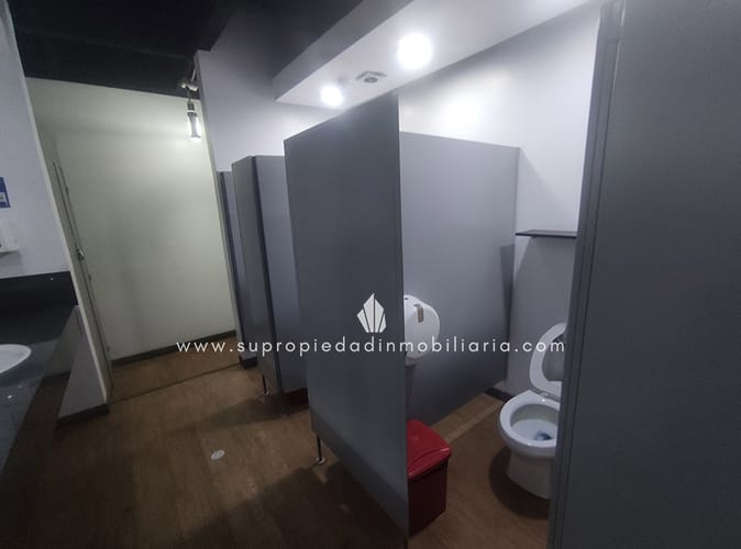 Local en arriendo en La Esmeralda, Envigado, 287 m² · foto 16 de 18