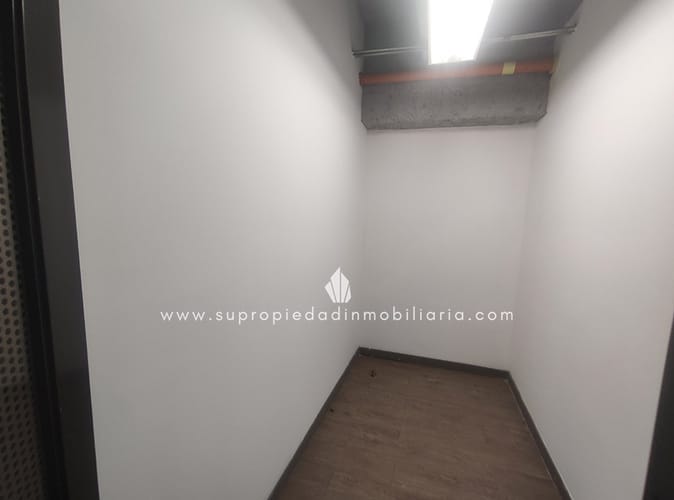 Local en arriendo en La Esmeralda, Envigado, 379 m² · foto 12 de 18