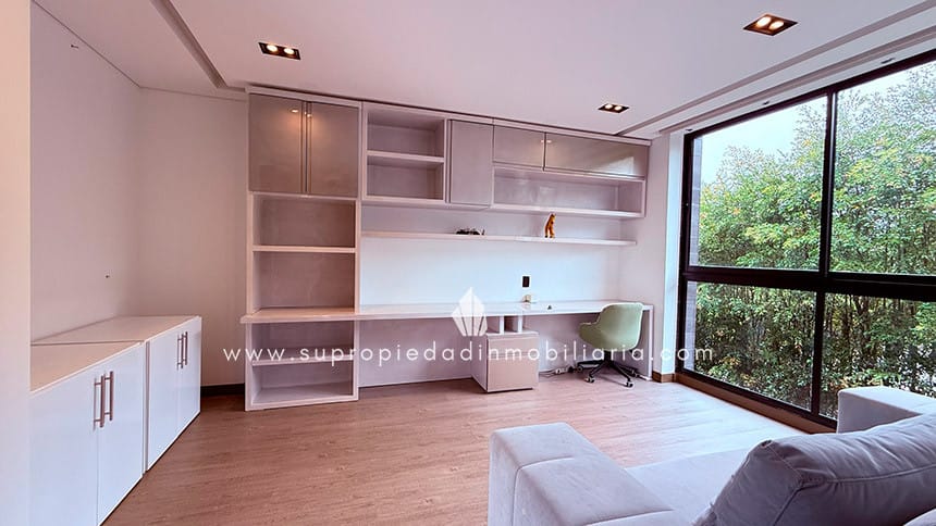 Casa de 6 alcobas en venta en Llano Grande, Rionegro, 595 m² · foto 20 de 24