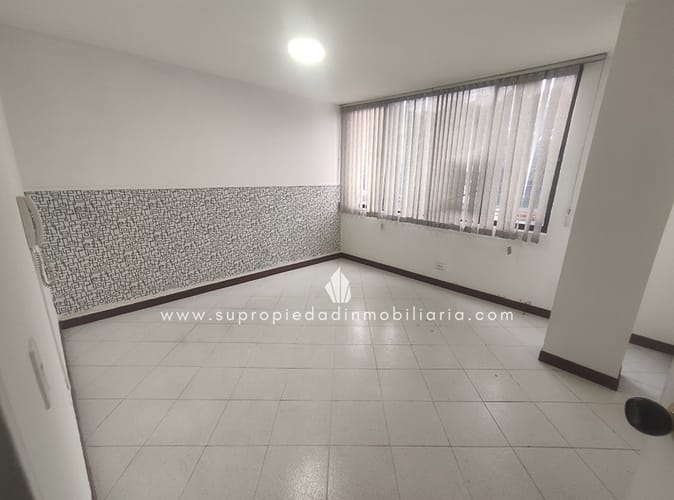 Oficina en arriendo en Conquistadores, Medellín, 20 m² · foto 6 de 8