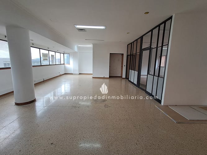 Oficina en arriendo en Guayabal, Medellín, 225 m² · foto 6 de 11