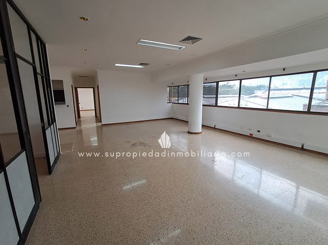 Oficina en arriendo en Guayabal, Medellín, 225 m² · foto 11 de 11