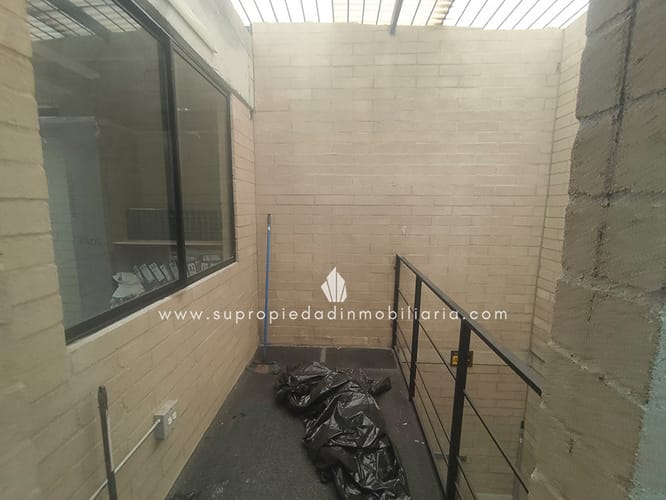 Bodega en venta en Santa Fe, Medellín, 322 m² · foto 6 de 16