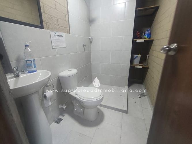 Bodega en venta en Santa Fe, Medellín, 322 m² · foto 7 de 16