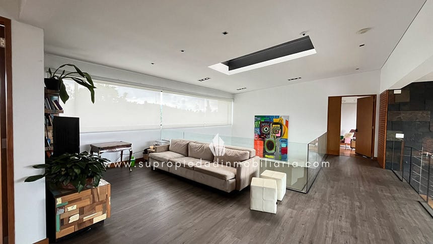 Casa de 3 alcobas en venta en Las Palmas, Envigado, 436 m² · foto 7 de 24