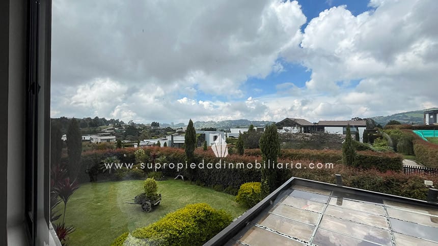 Casa de 3 alcobas en venta en Las Palmas, Envigado, 436 m² · foto 10 de 24