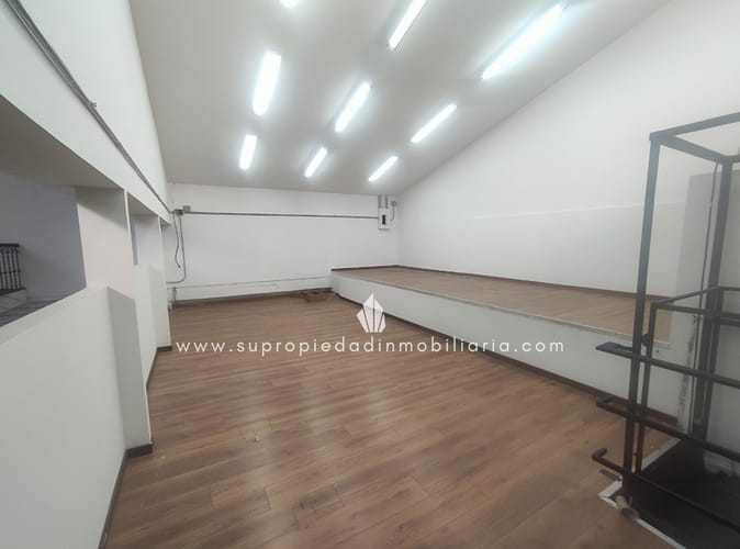 Local en arriendo en La Esmeralda, Itagüí, 238 m² · foto 5 de 14