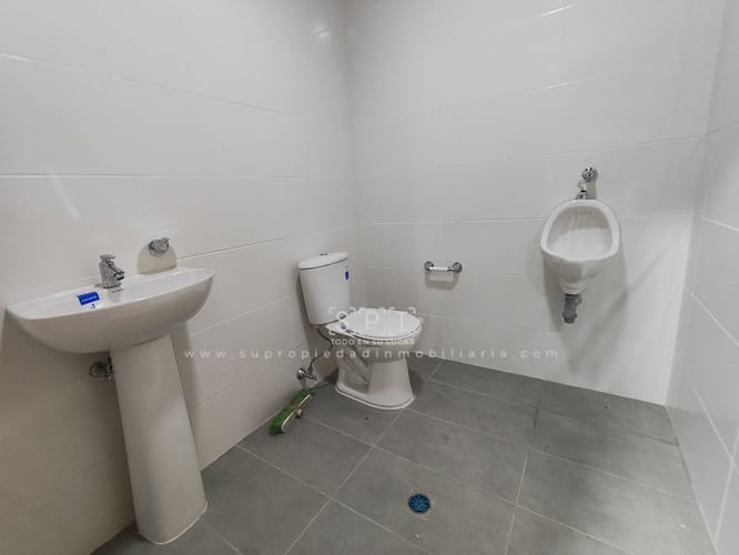 Bodega en arriendo en Santa Fe, Medellín, 90 m² · foto 8 de 12