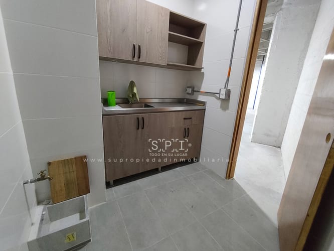 Bodega en arriendo en Santa Fe, Medellín, 90 m² · foto 10 de 12