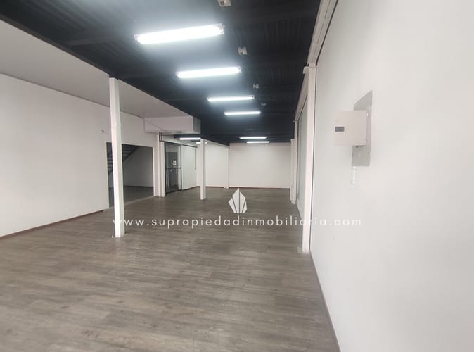 Local en arriendo en La Esmeralda, Itagüí, 238 m² · foto 12 de 14