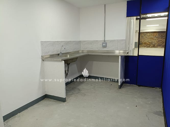 Bodega en arriendo en Prado, Medellín, 230 m² · foto 4 de 8