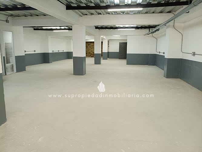 Bodega en arriendo en Prado, Medellín, 230 m² · foto 6 de 8