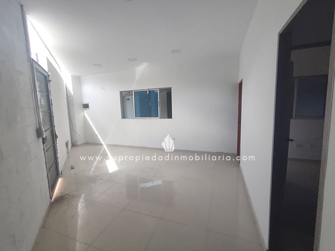 Bodega en arriendo en La Tablaza, La Estrella, 621 m² · foto 9 de 17