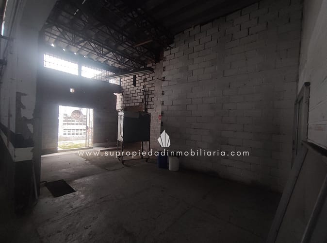 Bodega en arriendo en La Esmeralda, Itagüí, 650 m² · foto 5 de 10
