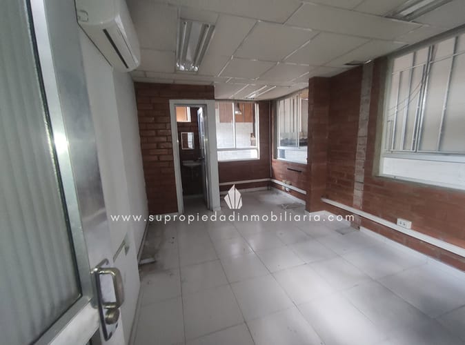 Bodega en arriendo en La Esmeralda, Itagüí, 650 m² · foto 10 de 10
