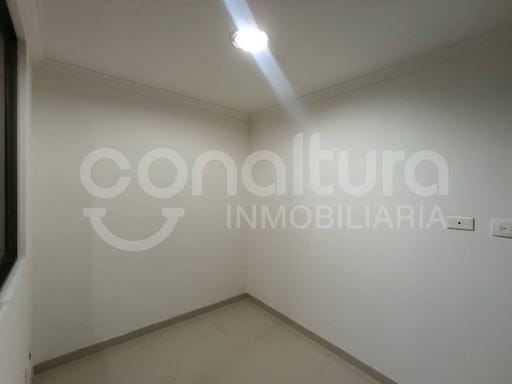 Apartamento de 3 alcobas en arriendo en Laureles, Medellín, 87 m² · foto 7 de 10