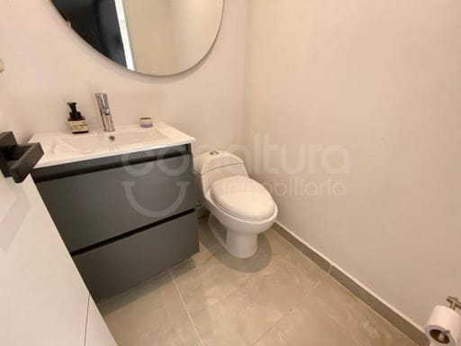 Casa de 3 alcobas en arriendo en Las Palmas, Medellín, 276 m² · foto 18 de 21