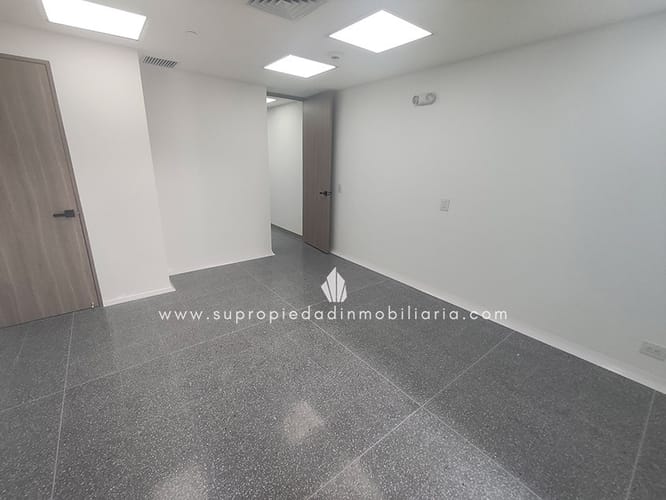 Consultorio en arriendo en San Diego, Medellín, 38 m² · foto 2 de 8