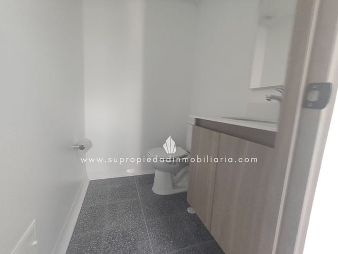 Consultorio en arriendo en San Diego, Medellín, 38 m² · foto 3 de 8