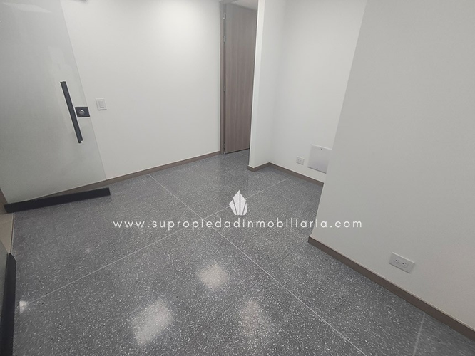 Consultorio en arriendo en San Diego, Medellín, 38 m² · foto 7 de 8