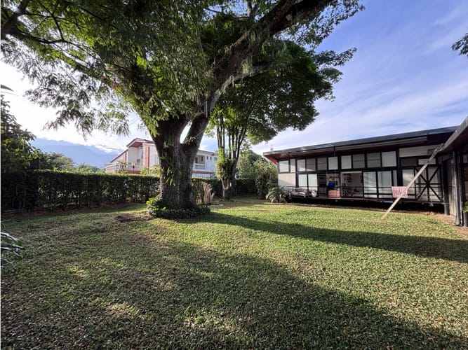 Casa de 4 alcobas en venta en Las Mercedes, Jamundí, 350 m² · foto 3 de 23