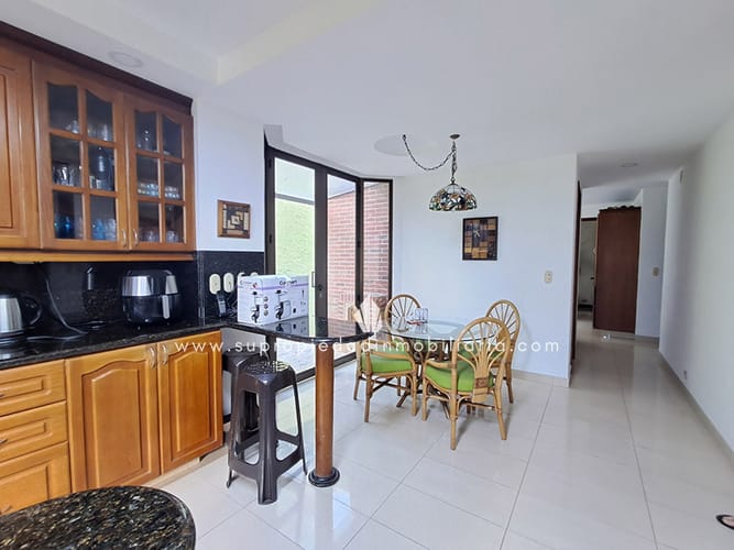 Casa de 4 alcobas en venta en El Poblado, Medellín, 460 m² · foto 6 de 24