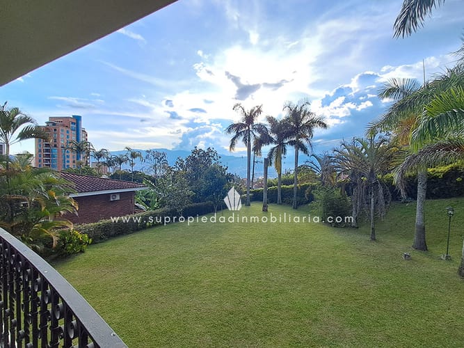 Casa de 4 alcobas en venta en El Poblado, Medellín, 460 m² · foto 23 de 24