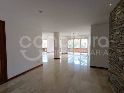 Apartamento de 3 alcobas en arriendo en Laureles, Medellín, 165 m² · foto 3 de 24