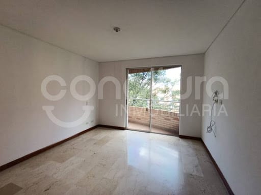 Apartamento de 3 alcobas en arriendo en Laureles, Medellín, 165 m² · foto 19 de 24