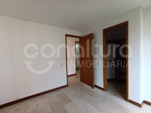 Apartamento de 3 alcobas en arriendo en Laureles, Medellín, 165 m² · foto 20 de 24