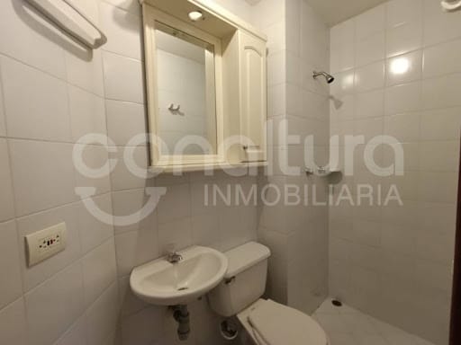 Apartamento de 3 alcobas en arriendo en Laureles, Medellín, 165 m² · foto 21 de 24