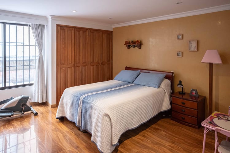 Apartamento de 3 alcobas en venta en San Patricio, Bogotá, 189 m² · foto 15 de 24