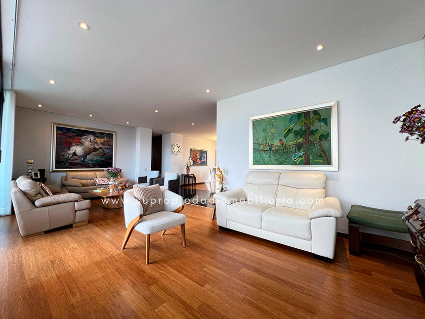 Apartamento en venta en El Campestre, Medellín · foto 2 de 24