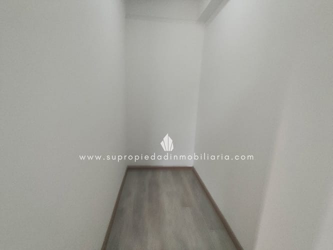 Apartamento de 2 alcobas en venta en Chile, La Estrella, 66 m² · foto 11 de 13