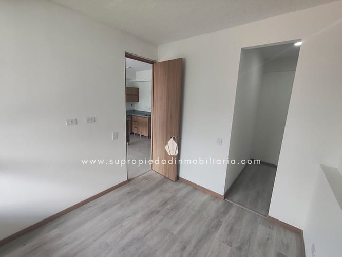 Apartamento de 2 alcobas en venta en Chile, La Estrella, 66 m² · foto 13 de 13