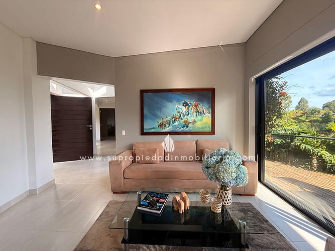 Casa de 3 alcobas en venta en Pantanillo, Envigado, 200 m² · foto 6 de 24