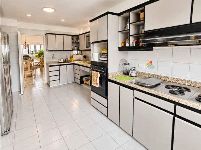 Apartamento de 4 alcobas en venta en Centenario, Cali, 297 m² · foto 6 de 17