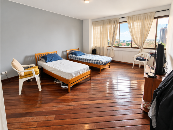 Apartamento de 4 alcobas en venta en Centenario, Cali, 297 m² · foto 10 de 17
