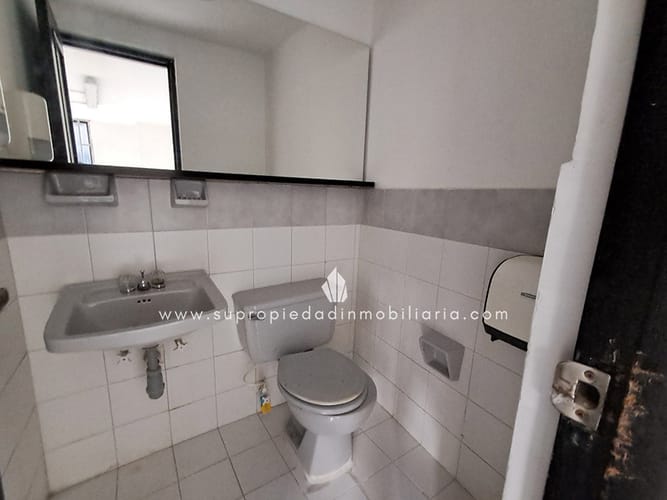 Local en arriendo en Lorena, Medellín, 150 m² · foto 9 de 15