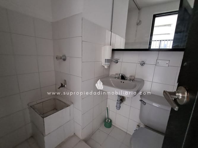 Local en arriendo en Lorena, Medellín, 150 m² · foto 10 de 15