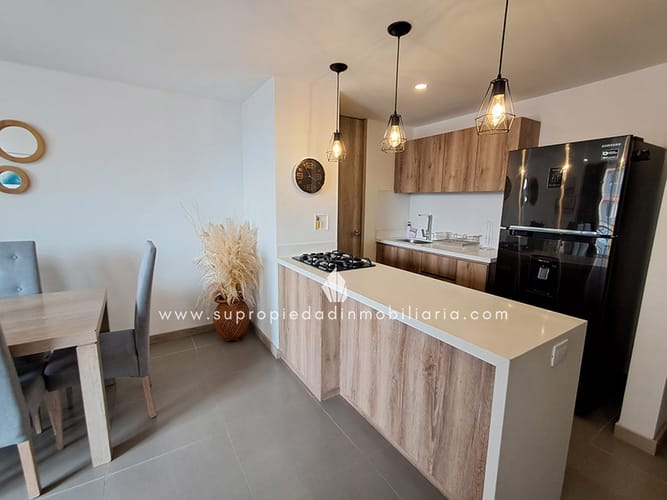 Apartamento de 2 alcobas en arriendo en Villa Carlota, Medellín, 84 m² · foto 2 de 24