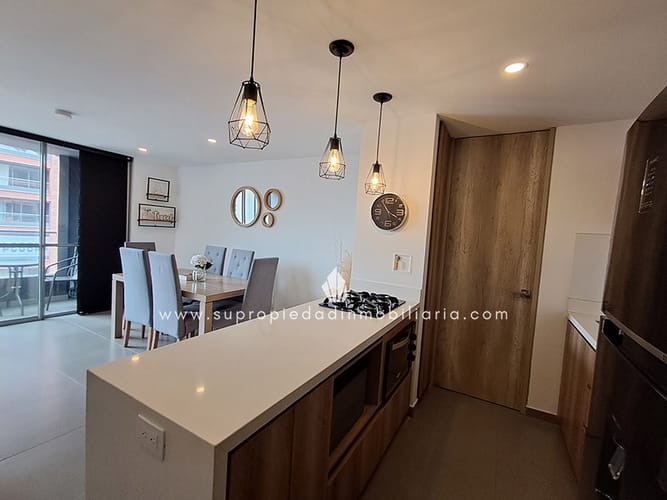 Apartamento de 2 alcobas en arriendo en Villa Carlota, Medellín, 84 m² · foto 3 de 24