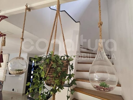 Apartamento de 3 alcobas en venta en Loma De Los Bernal, Medellín, 191 m² · foto 7 de 24