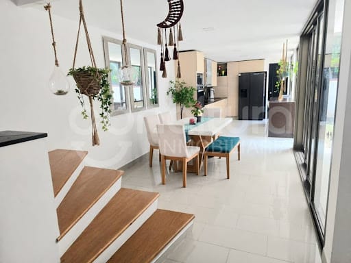 Apartamento de 3 alcobas en venta en Loma De Los Bernal, Medellín, 191 m² · foto 24 de 24